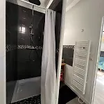 T1 Bis Avec Cour Au Pied Des Remparts, Vieux Mans